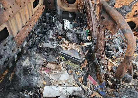 2017 Toyota Tacoma Access Cab z USA, uszkodzony, nr VIN 5TFRX5GN4HX087566